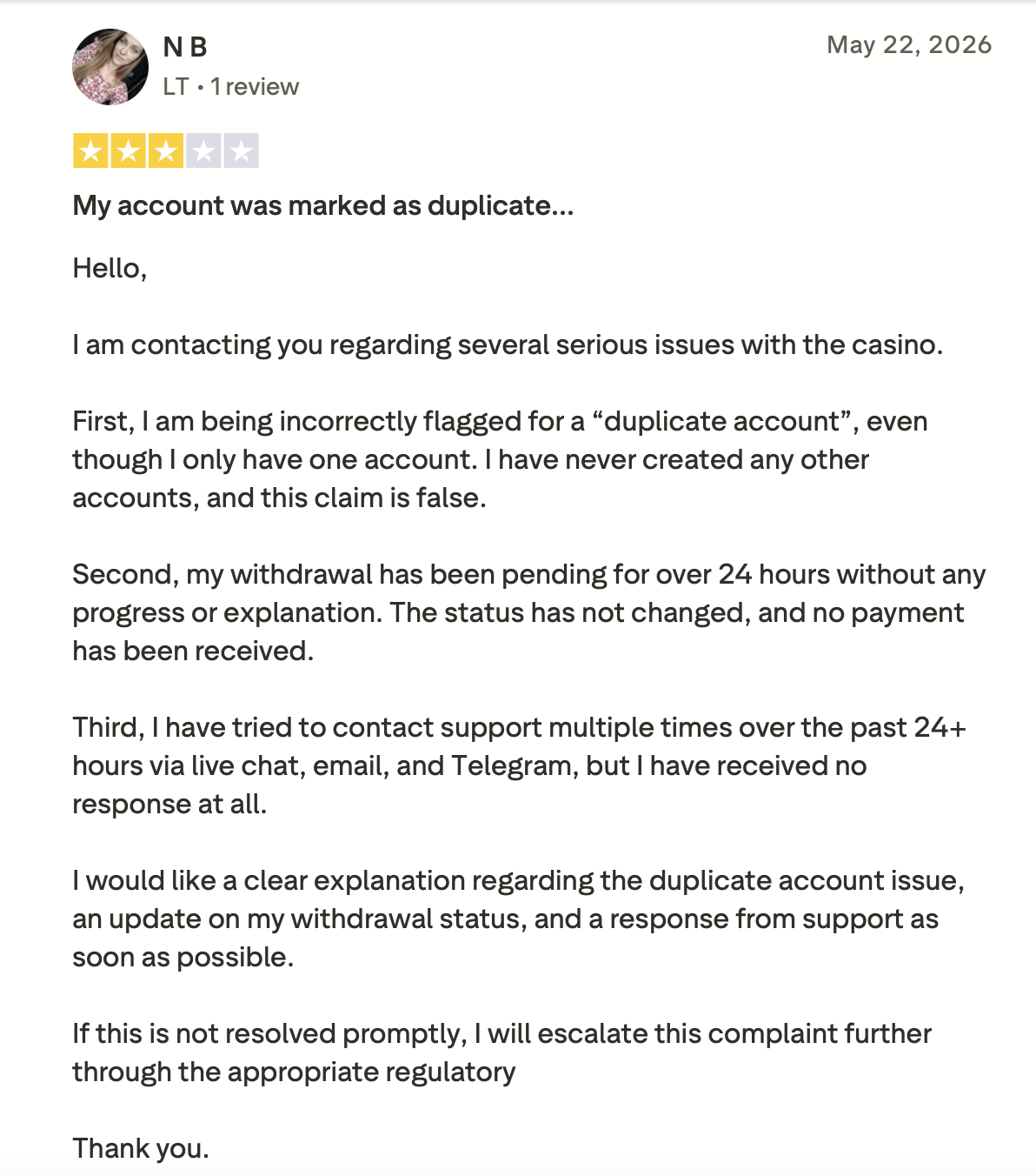 Kritische Trustpilot-Bewertung von N B zum Lex Casino mit drei Sternen